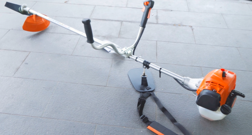 Máy cắt cỏ chạy xăng STIHL FS230 (model 4151-200-0003)